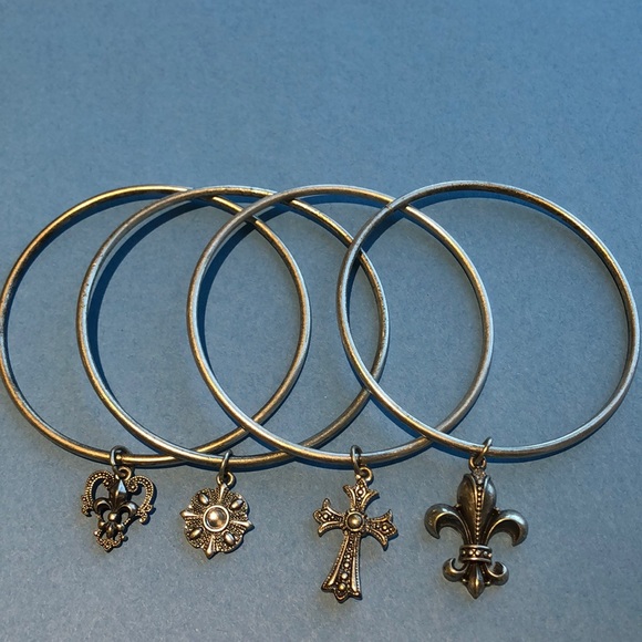 ⭐️Bangles⭐️ - Picture 1 of 1